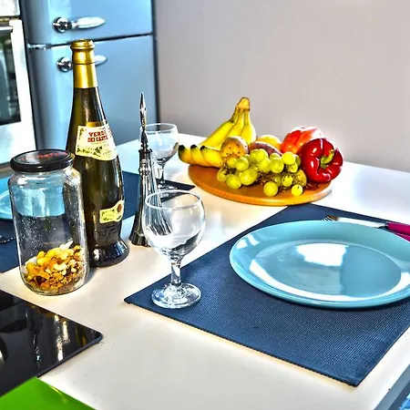 B&B Sirena Suites *